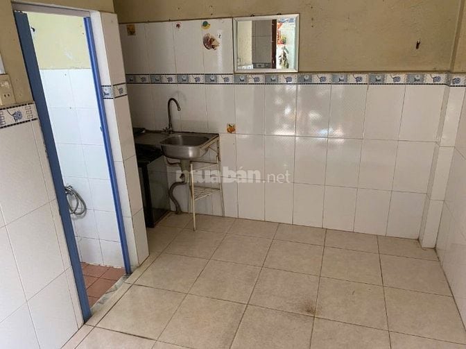 Nhà phố , đường Lê thị bạch cát , quận 11 . 