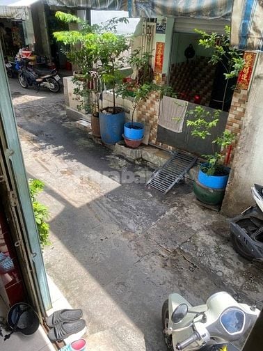Nhà phố , đường Lê thị bạch cát , quận 11 . 