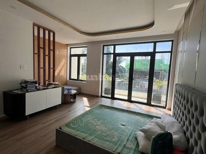 Bán nhà MT 96Q Đường 12, Tam Bình, TĐ - 6x20, 1 hầm, 3 tầng, 7PN, 8WC