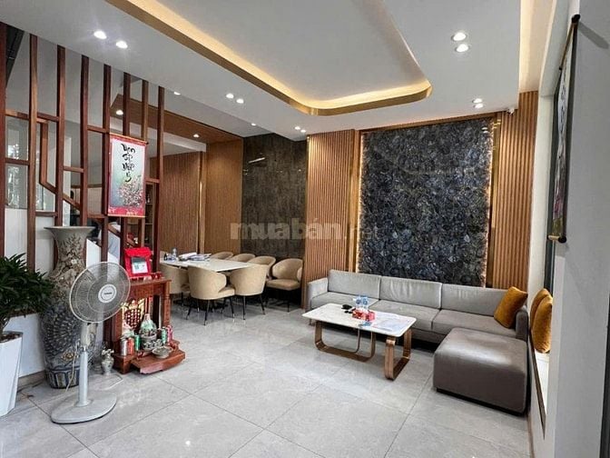 Bán nhà MT 96Q Đường 12, Tam Bình, TĐ - 6x20, 1 hầm, 3 tầng, 7PN, 8WC