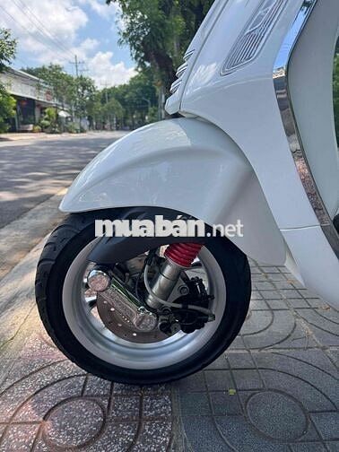 Vespa Sprint 2018 Trắng. chính chủ. bao ra tên