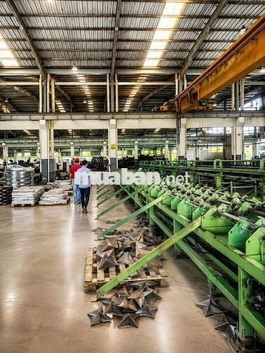 CÔNG NHÂN SẢN XUẤT CỌC BÊ TÔNG
