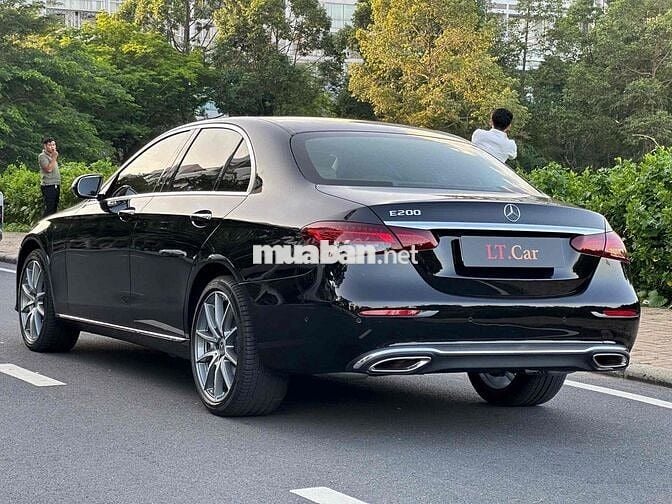 Mercedes-Benz C300 2022 Đen 13.000km