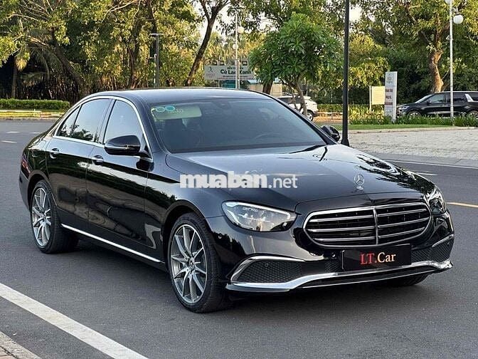Mercedes-Benz C300 2022 Đen 13.000km
