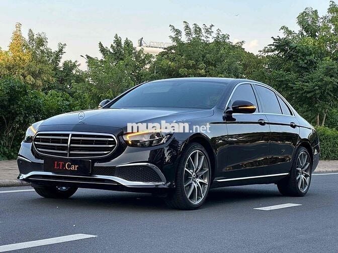 Mercedes-Benz C300 2022 Đen 13.000km