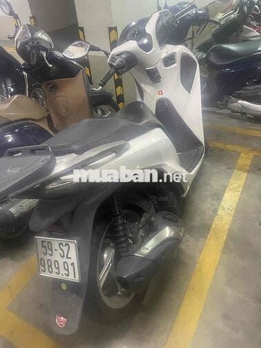 Bán xe ABS Honda SH 125i trắng, đã đi 28.000km