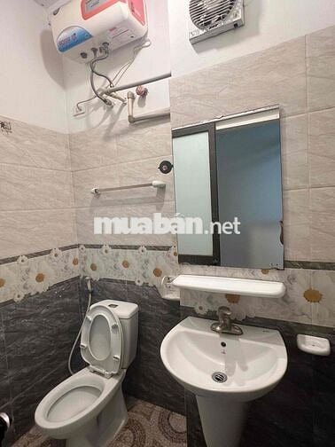 Cho thuê căn hộ tầng 3 số 9B ngõ 120 Kim Giang