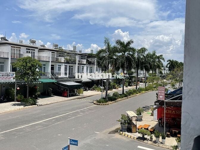 CĂN HỘ GẦN SG – FULL NỘI THẤT, SẠCH SẼ, AN NINH, PHÙ HỢP Ở LÂU DÀI