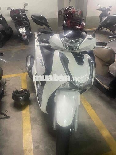 Bán xe ABS Honda SH 125i trắng, đã đi 28.000km
