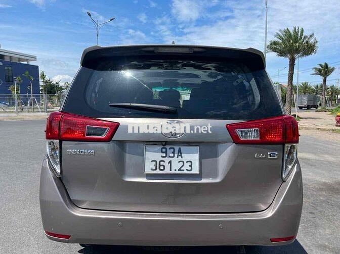 Toyota Innova 2016 Nâu đồng