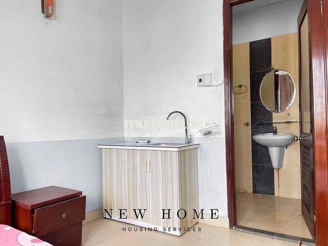 Studio 25m2 cửa sổ lớn mặt tiền đường Cộng Hoà