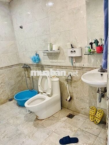 Bán căn hộ chung cư CT6 Khu đô thị Văn Khê 3 ngủ 2 wc