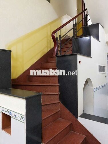 Cho Thuê Nhà Nuyên Căn Đường PHẠM VĂN HAI gần chợ PVHai