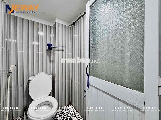 PHÒNG TRỌ GIÁ RẺ GÁC CAO SẴN MÁY LẠNH - NGAY NGÃ TƯ BỐN XÃ
