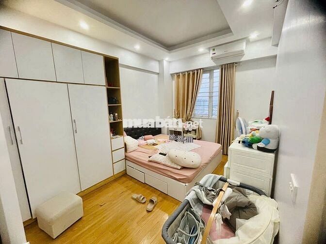 Bán căn hộ chung cư CT6 Khu đô thị Văn Khê 3 ngủ 2 wc