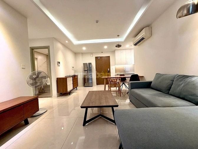 Cho thuê c/c cao cấp Resgreen Tower 3PN giá 15 tr/th nhà nội thất