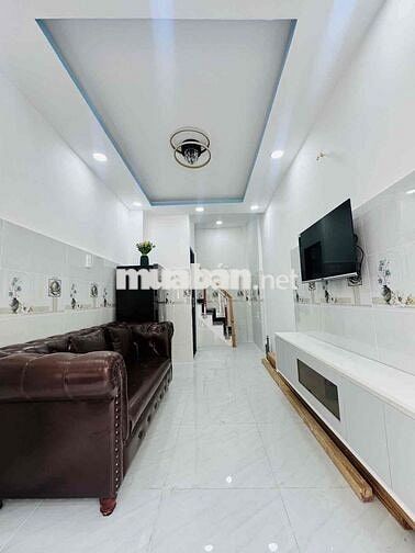 CHỈ 3.88 TỶ – MẶT TIỀN TRẦN VĂN ĐANG, QUẬN 3 – 3 TẦNG – 3PN/4WC
