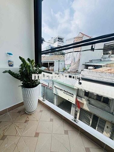 CHỈ 3.88 TỶ – MẶT TIỀN TRẦN VĂN ĐANG, QUẬN 3 – 3 TẦNG – 3PN/4WC