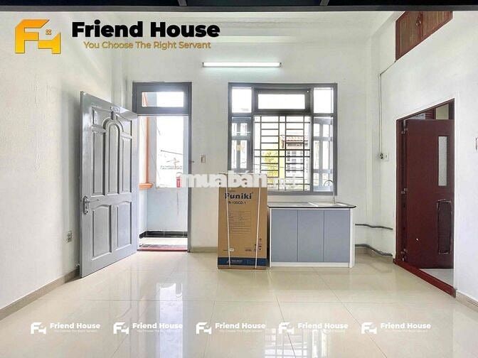 Phòng 35m2 bancol full nội thất ngay công viên Làng Hoa