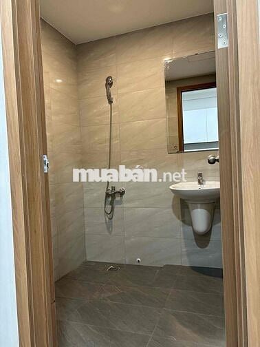 căn hộ 33m2 tầng 18 sổ sẵn giá 910 triệu cần bán gấp