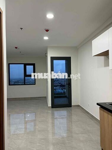 căn hộ 33m2 tầng 18 sổ sẵn giá 910 triệu cần bán gấp