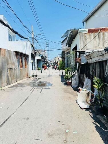 NHÀ BÁN SỔ RIÊNG GẦN NHÀ THỜ BÙI MÔN
