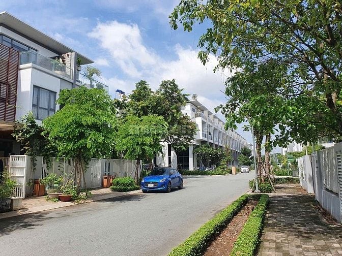 BÁN BIỆT THỰ PHỐ ĐÔNG VILLAGER TẠI CÁT LÁI.QUẬN 2.DT 9.5x20M.SỔ HỒNG.