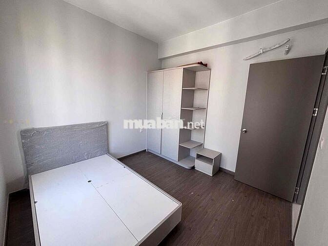 Cho thuê cc WestGate - giá 11 triệu - sẵn máy lạnh - 113m2 ( 3pn 2wc )