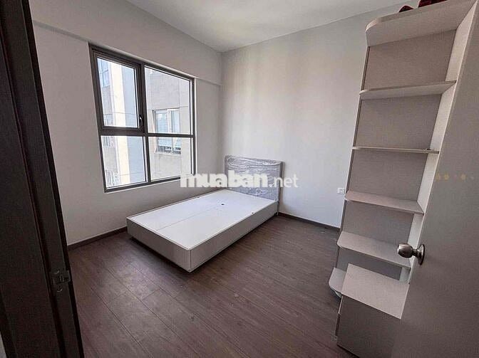 Cho thuê cc WestGate - giá 11 triệu - sẵn máy lạnh - 113m2 ( 3pn 2wc )