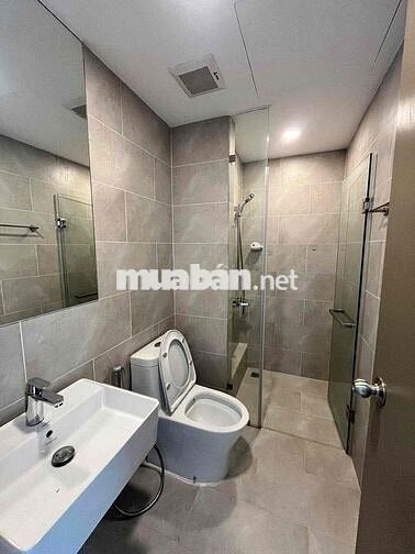Cho thuê cc WestGate - giá 11 triệu - sẵn máy lạnh - 113m2 ( 3pn 2wc )