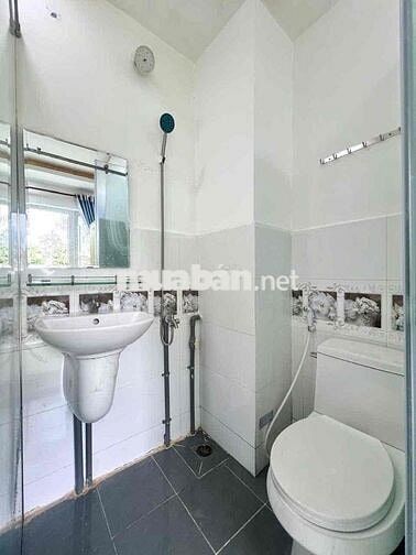 Studio Ban Công Lớn_Ngay Chợ Bà Chiểu_Khu Bùi Hữu Nghĩa_Cầu Bông