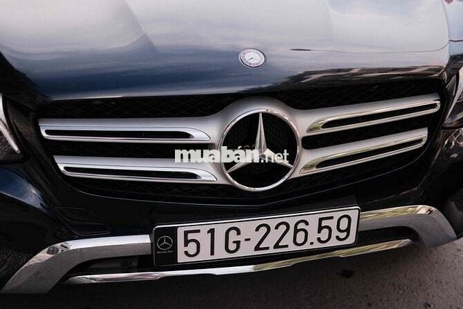 Mercedes-Benz GLC 250 4MATIC 2016 Xanh đen