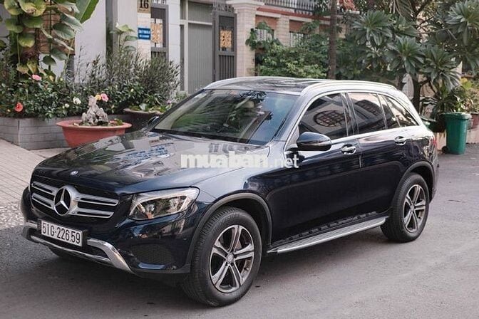Mercedes-Benz GLC 250 4MATIC 2016 Xanh đen