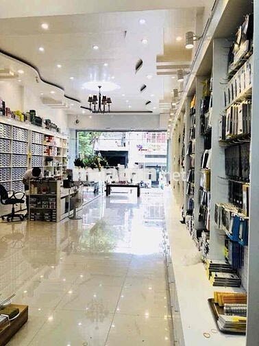 Cần tuyển 1 bạn giao hàng quanh phố