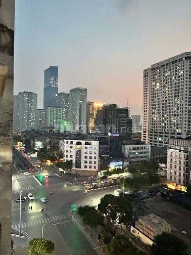 BÁN TÒA NHÀ VP MẶT PHỐ KĐT DỊCH VỌNG DT 210M2 XÂY 7TẦNG LÔ GÓC GIÁ RẺ 
