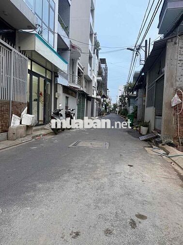 HIẾM. 4 TỶ HƠN. 4.5X15M. 2 TẦNG. HẺM XE HƠI. HƯƠNG LỘ 2. LÊ VĂN QUỚI.