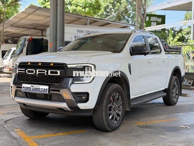Ford Ranger Wildtrak 2025 Lướt 9.300km. Zin 100%