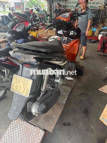 Honda Air Blade Cam đen Xăng