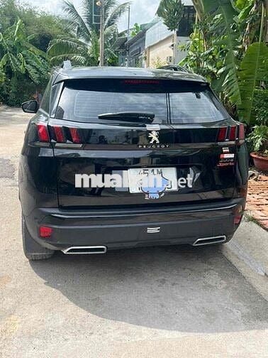 Peugeot 3008 5 chỗ màu Đen