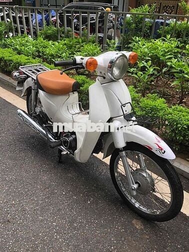 Xe máy Cúp 50cc Trắng
