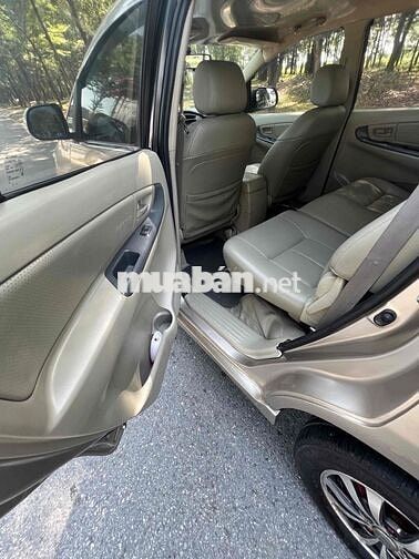 Toyota Innova 2008 Số sàn Vàng cát 7 chỗ