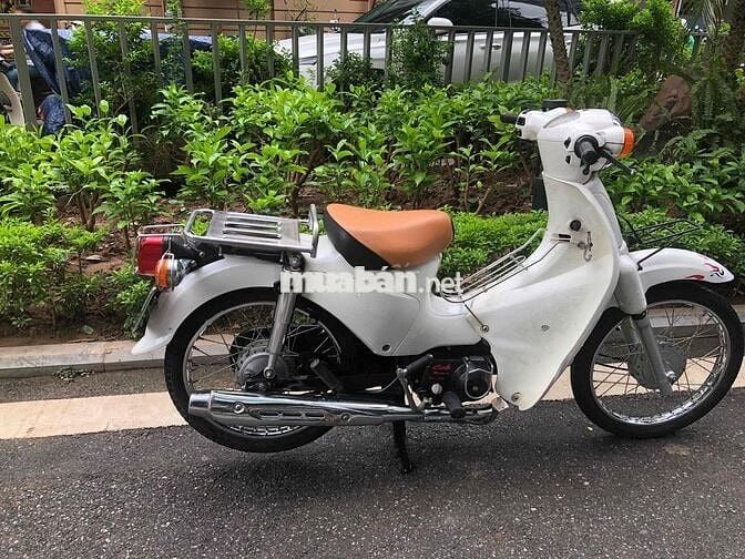 Xe máy Cúp 50cc Trắng