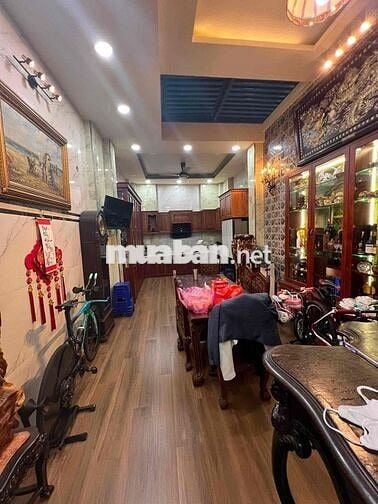 BÁN NHÀ MẶT TIỀN TRIỆU QUANG PHỤC Q5 THANG MÁY XỊN 6TẦNG 6PN 4WC.