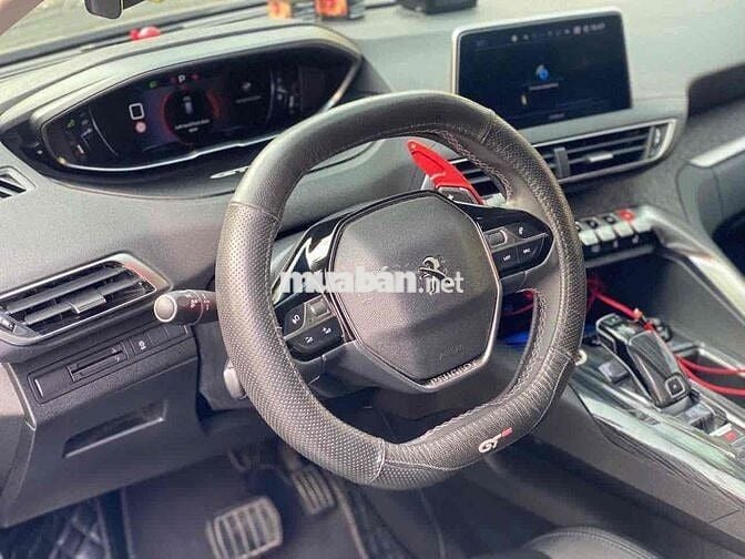 Peugeot 3008 5 chỗ màu Đen