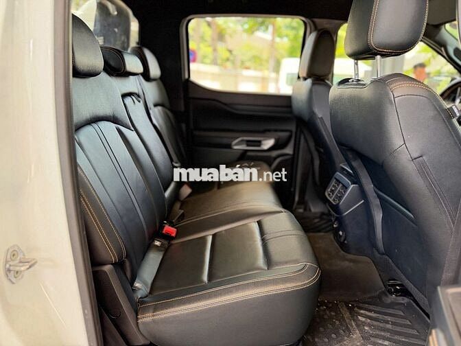 Ford Ranger Wildtrak 2025 Lướt 9.300km. Zin 100%