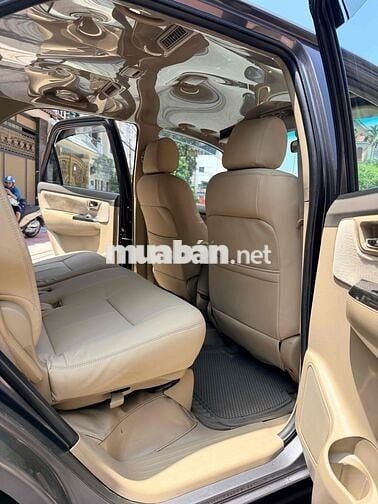 Toyota Fortuner 2.4 G máy dầu số sàn model 2014