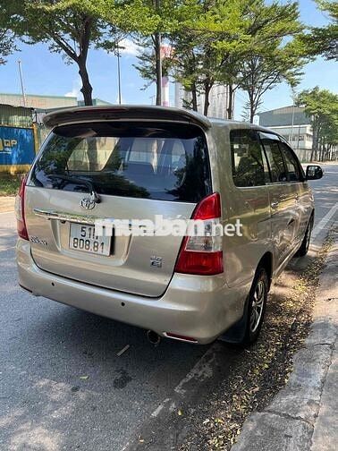 Toyota Innova 2008 Số sàn Vàng cát 7 chỗ