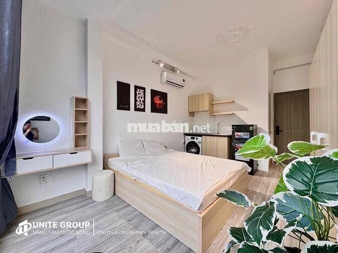 Phòng full kính có cửa số, ngay sân bay , máy giặt riêng