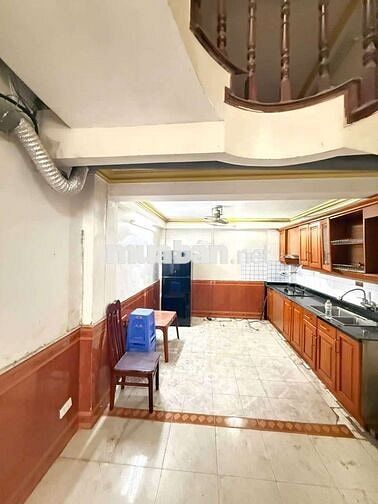 nhà 5 tầng 4 ngủ nội thất cơ bản