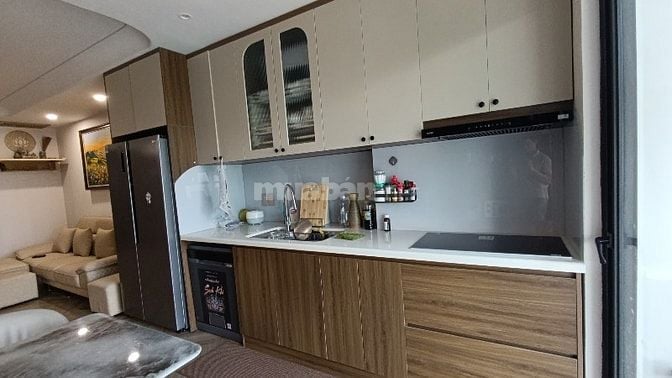 Bán căn hộ Central Field 219 Trung Kính 70m2 02 phòng ngủ chỉ 6.35 tỷ